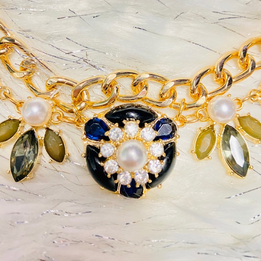 Statement necklace - Picture 2 of 2
